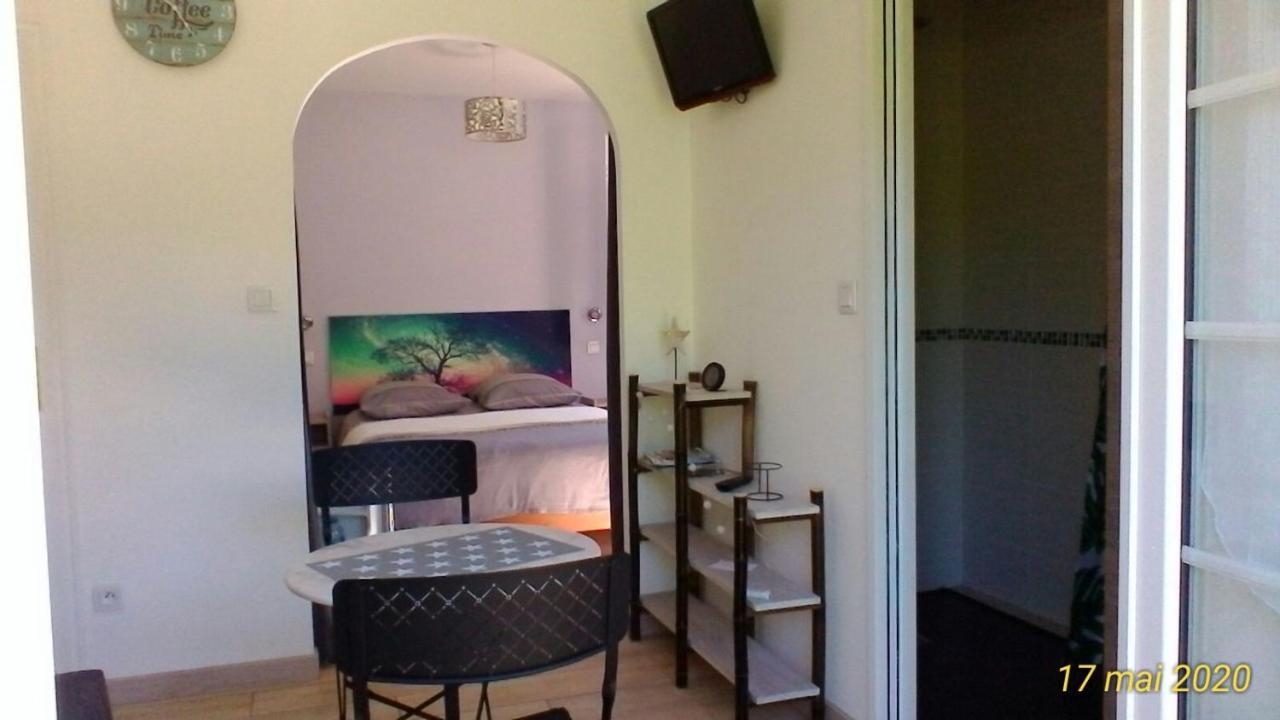 Le Clos Des Palombes Wifi Climatisation Saint-Pierre-du-Mont  Exterior photo