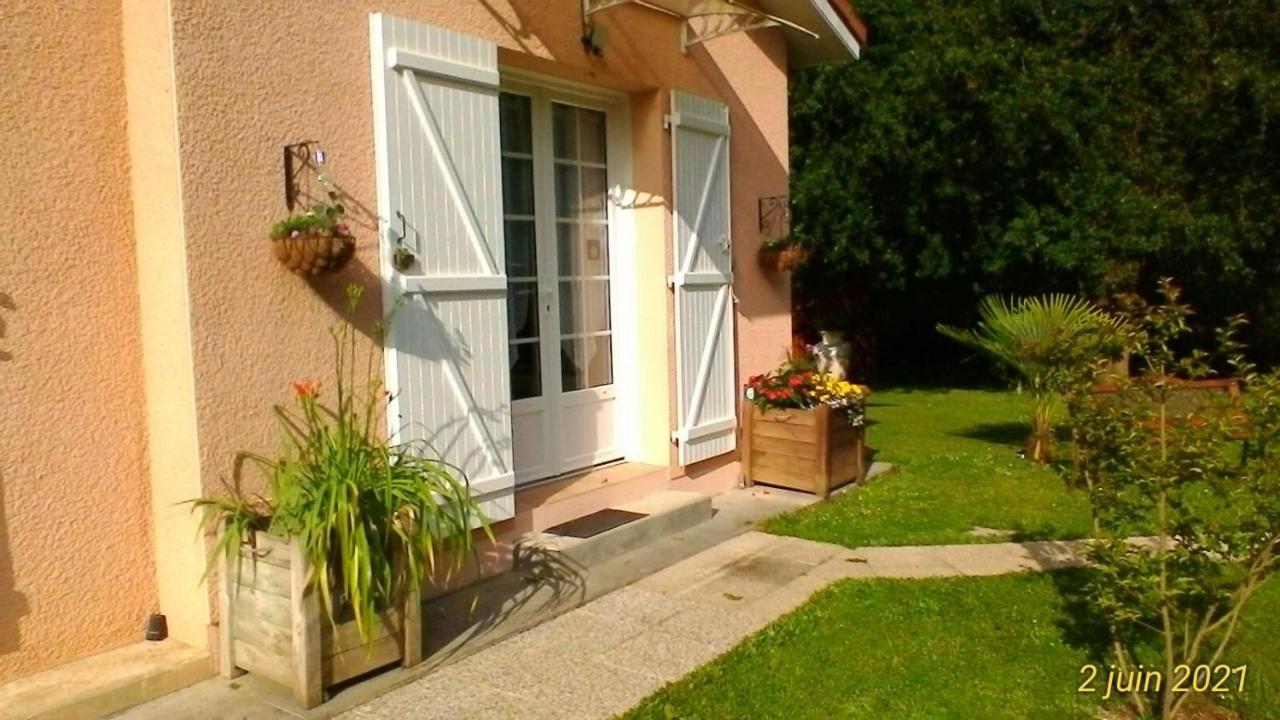 Le Clos Des Palombes Wifi Climatisation Saint-Pierre-du-Mont  Exterior photo